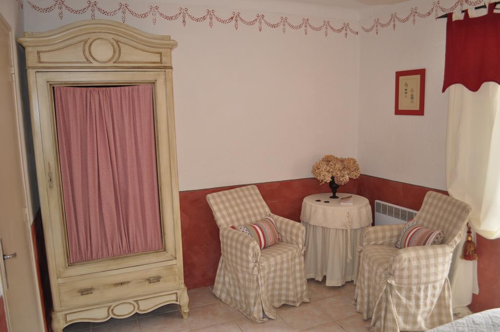 La Ribeyrette Bed & Breakfast Chamborigaud Стая снимка